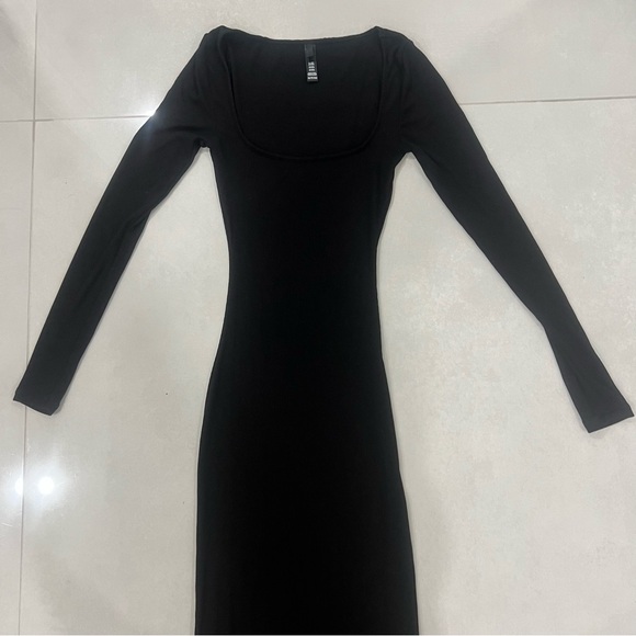 Skims Soft Lounge Long Sleeve Maxi Dress - Picture 8 of 10